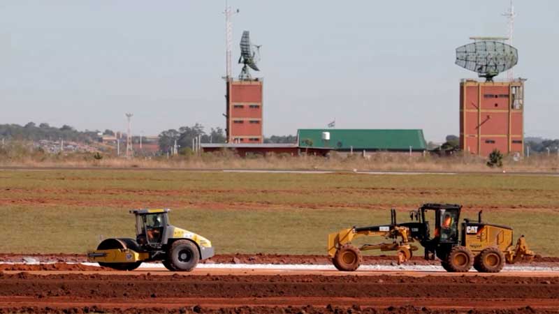 El aeropuerto de Posadas vuelve a estar operable con su pista nueva