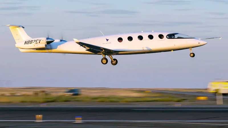 Conocemos como es el avión de pasajeros 100% eléctrico que hizo su primer vuelo en EE.UU.