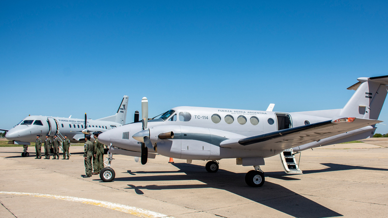 La Fuerza Aérea recibió el quinto SAAB 340B y el cuarto Beechcraft TC-12B Hurón