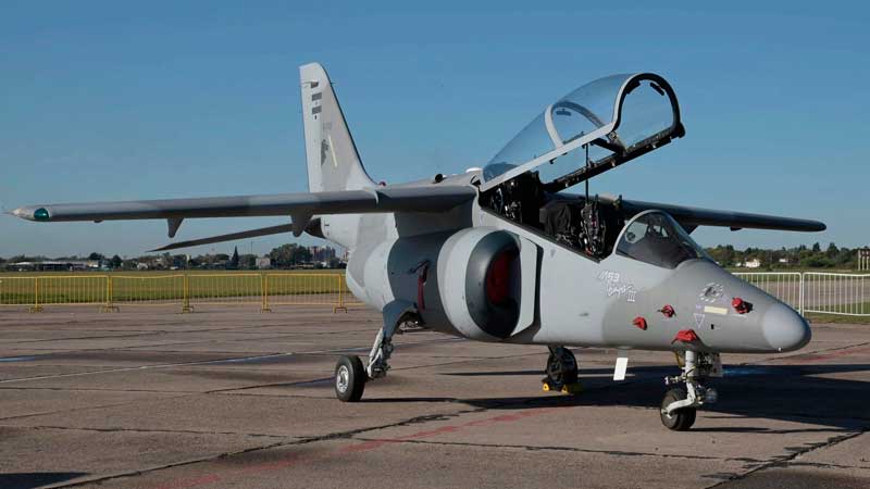 FAdeA entregó un nuevo avión Pampa a la Fuerza Aérea