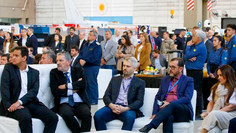 Más de 50 empresas y organismos nacionales e internacionales se reunieron en FAdeA