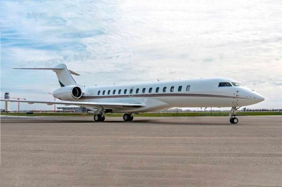 Bombardier entrega el primer Global 8000 a NetJets