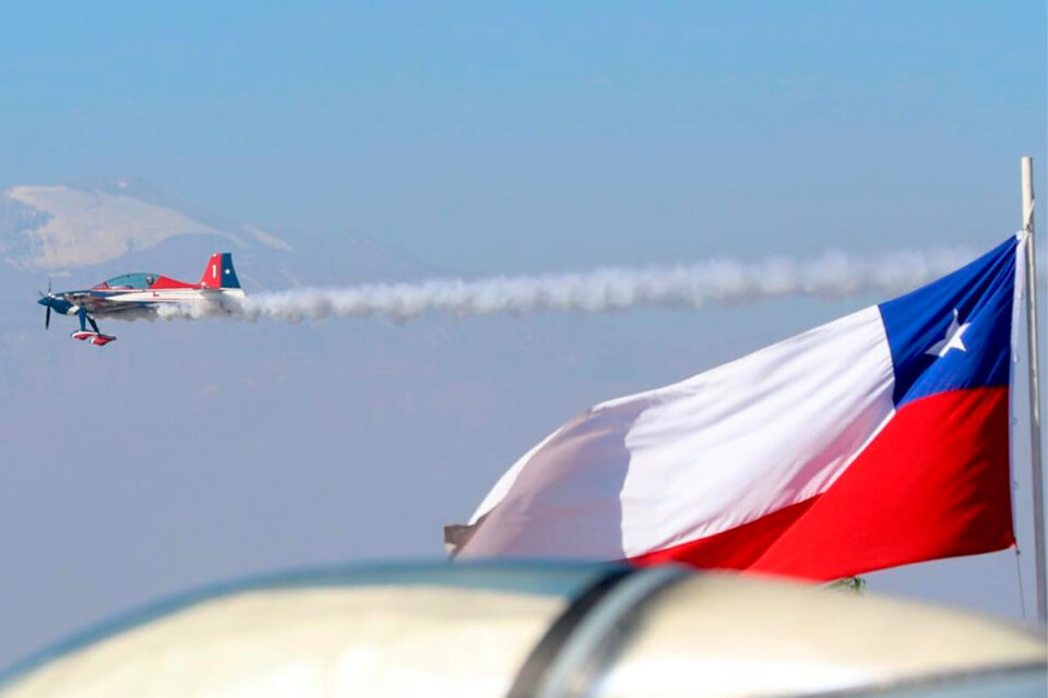 FIDAE 2026 abrió en Chile con show aéreo y tecnología