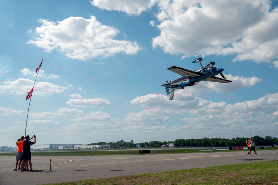 SUN 'n FUN 2026 abrió en Lakeland con show aéreo