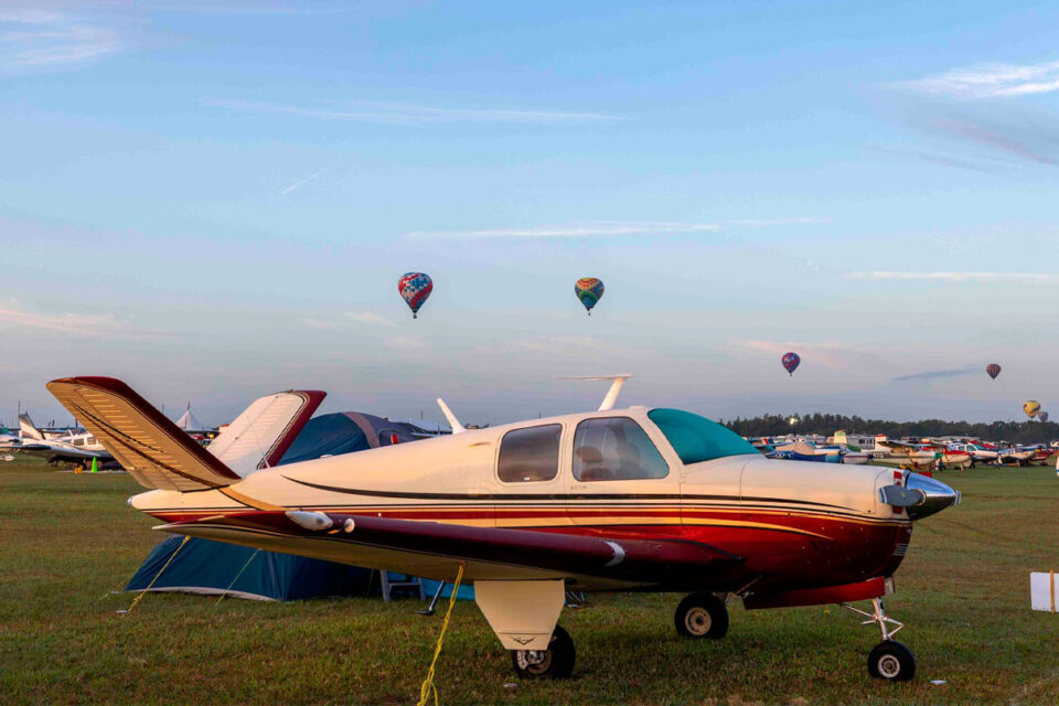 SUN 'n FUN 2026 abrió en Lakeland con show aéreo