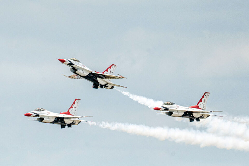 SUN 'n FUN 2026 abrió en Lakeland con show aéreo
