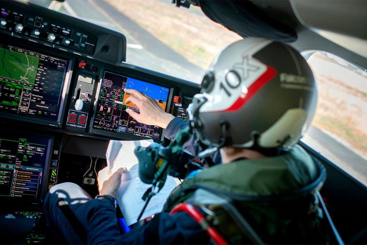 El Falcon 10X de Dassault completó su primer vuelo