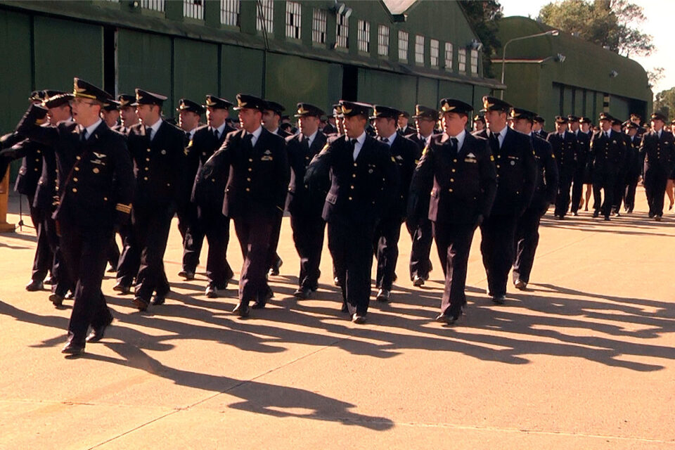 La II Brigada Aérea conmemoró en Paraná los 114 años de la Fuerza Aérea Argentina