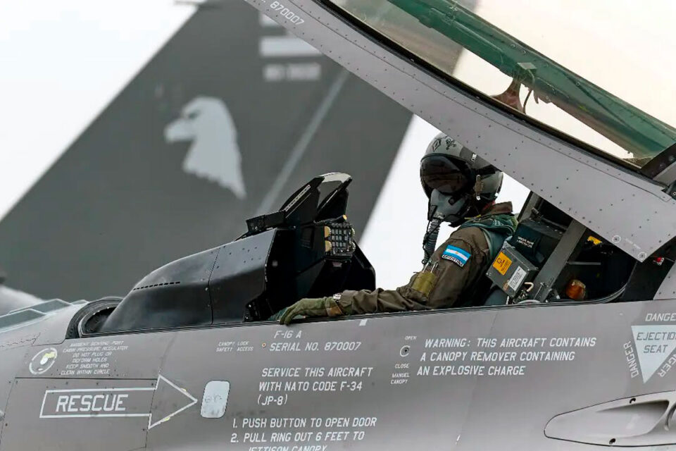 Fuerza Aérea Argentina mostró el potencial del F-16