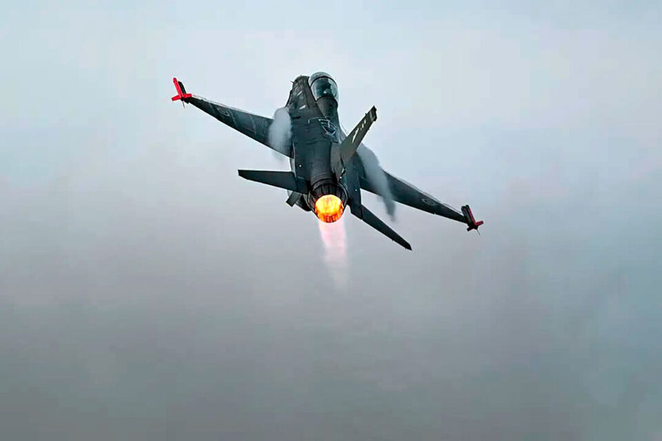 Fuerza Aérea Argentina mostró el potencial del F-16