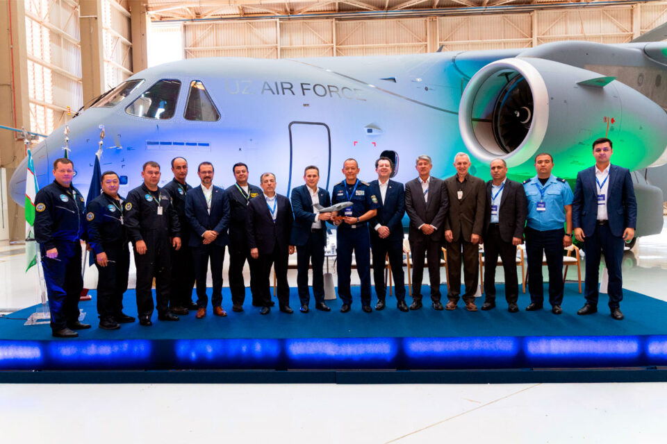 Uzbekistán recibe su primer C-390 Millennium